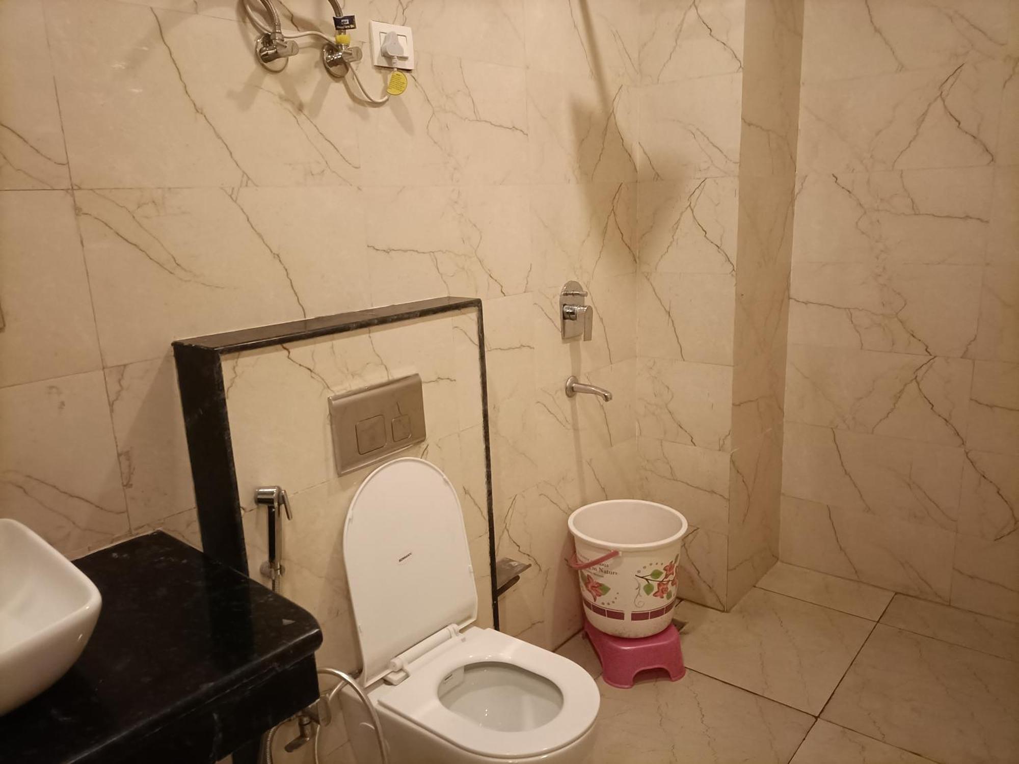 Hotel Grand Aerotech Yeni Delhi Dış mekan fotoğraf