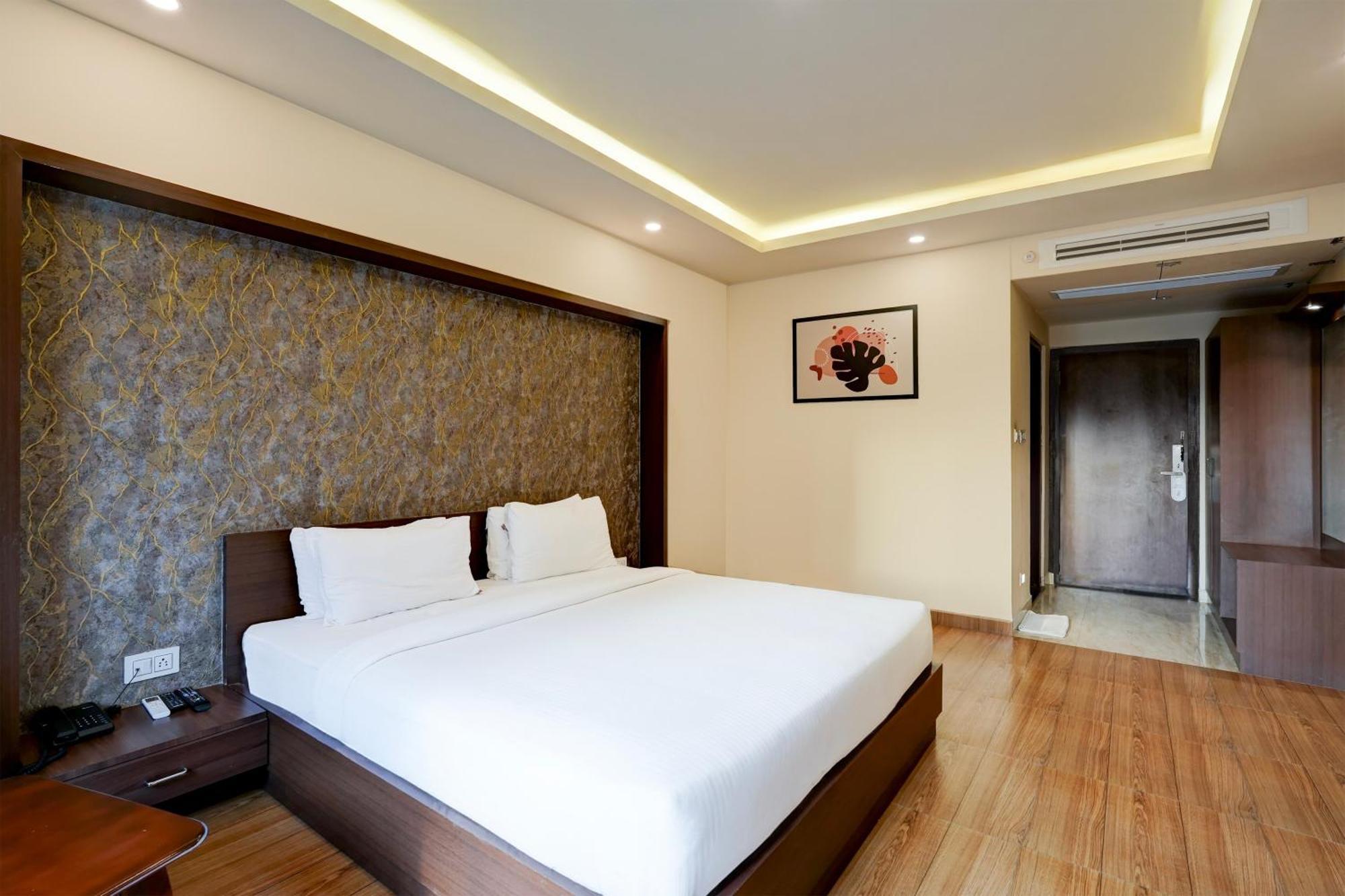 Hotel Grand Aerotech Yeni Delhi Dış mekan fotoğraf
